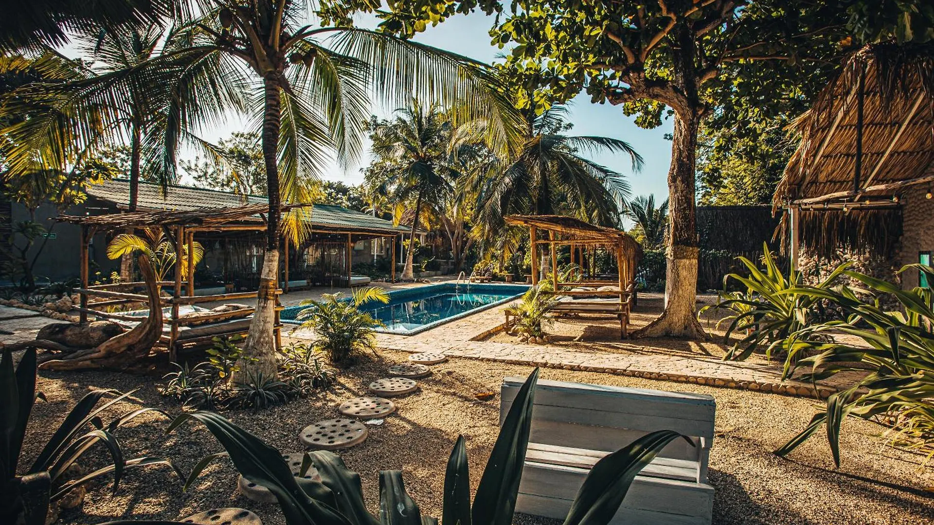 Namaste Beach Club & Hotel Playa de Punta Arena