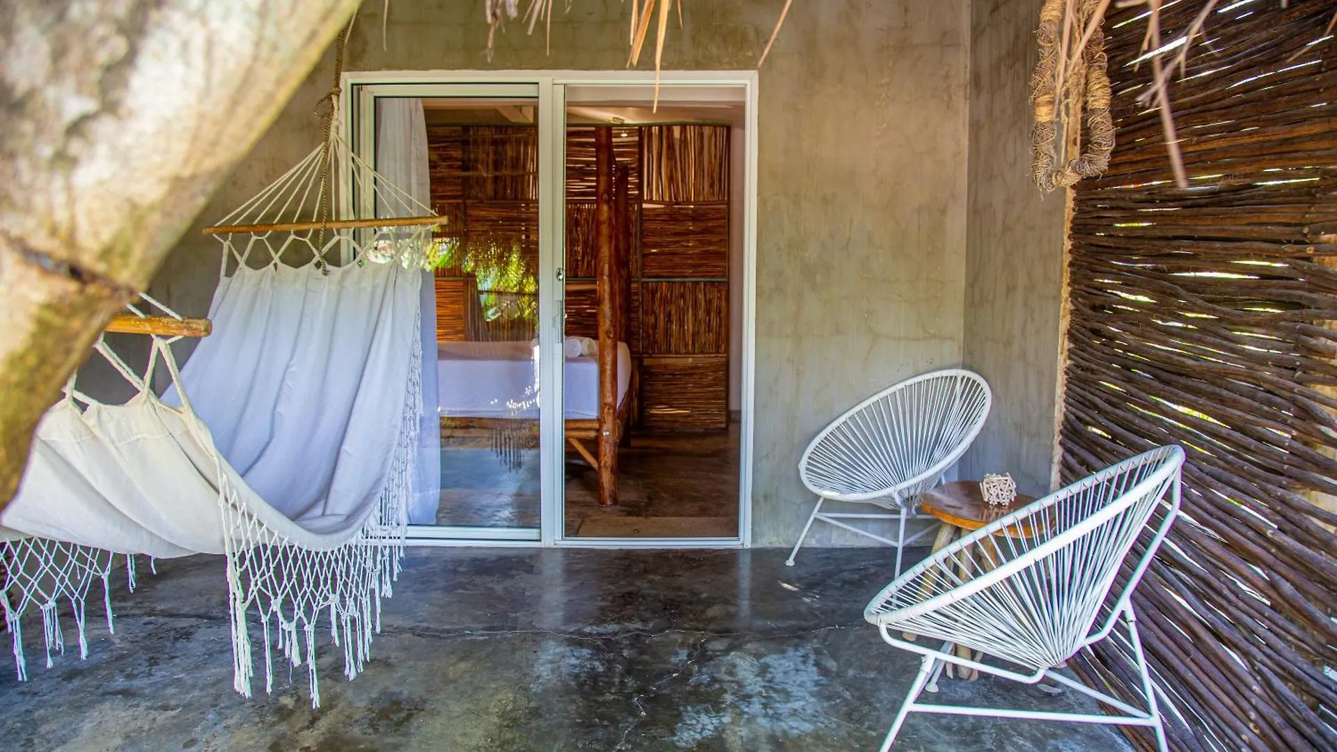 Namaste Beach Club & Hotel Playa de Punta Arena